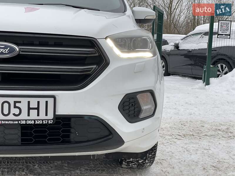 Внедорожник / Кроссовер Ford Kuga 2017 в Бердичеве