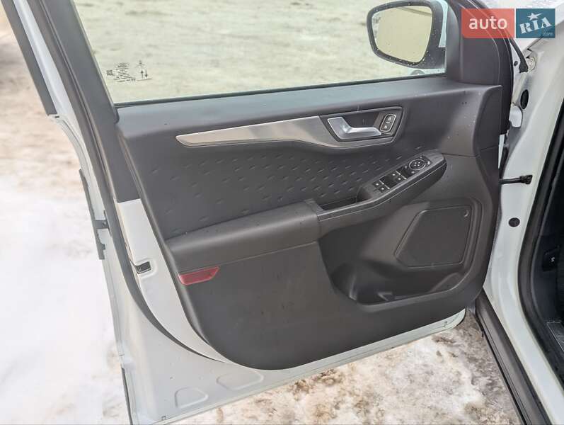 Позашляховик / Кросовер Ford Kuga 2020 в Бердичеві