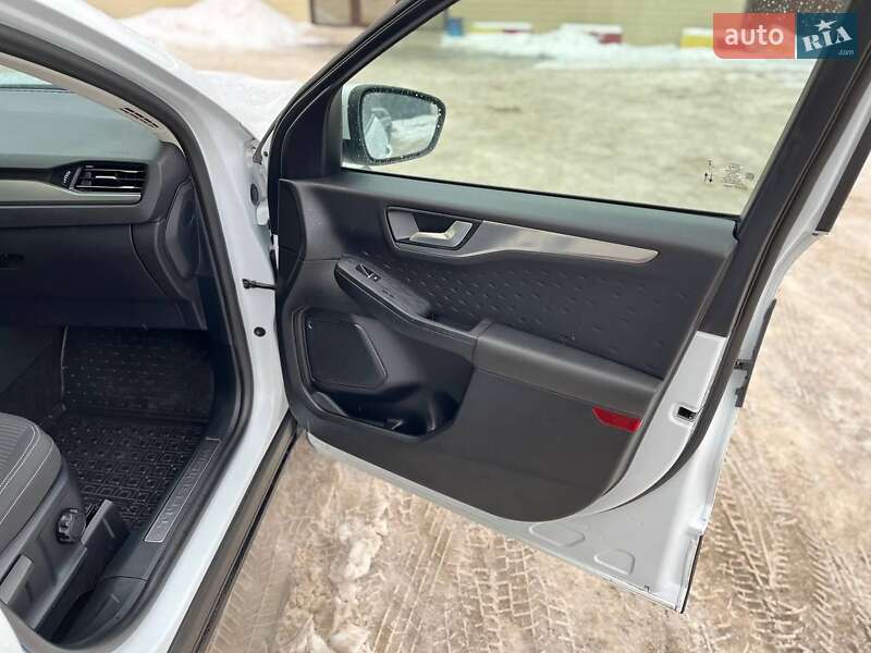 Позашляховик / Кросовер Ford Kuga 2020 в Бердичеві