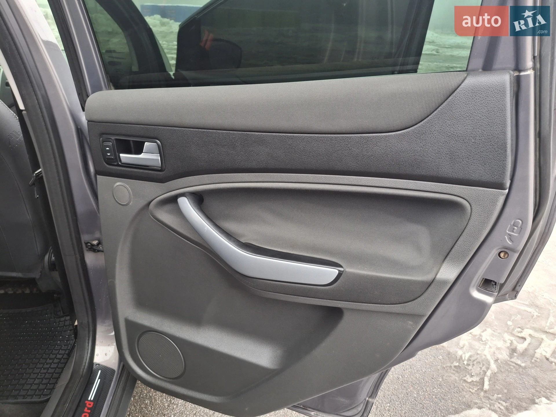 2011 Ford Kuga - мініатюра 28