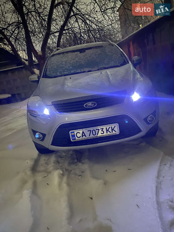 Позашляховик / Кросовер Ford Kuga 2011 в Києві