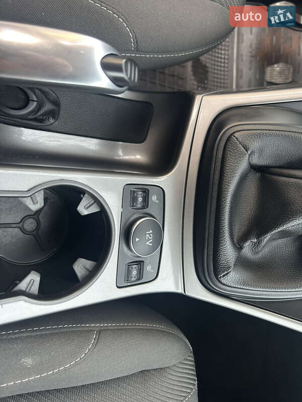 Внедорожник / Кроссовер Ford Kuga 2016 в Львове фото 10 Внедорожник / Кроссовер Ford Kuga 2016 в Львове