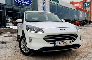 Внедорожник / Кроссовер Ford Kuga 2021 в Харькове