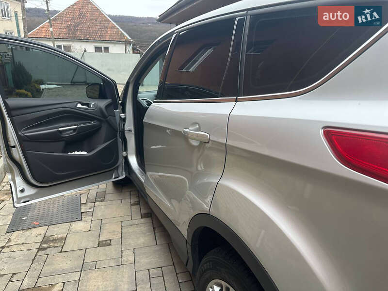 Позашляховик / Кросовер Ford Kuga 2014 в Мукачевому