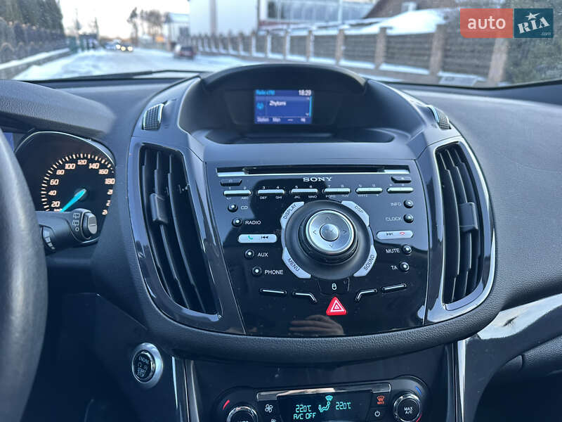 Позашляховик / Кросовер Ford Kuga 2014 в Житомирі