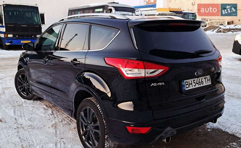Внедорожник / Кроссовер Ford Kuga 2016 в Подольске
