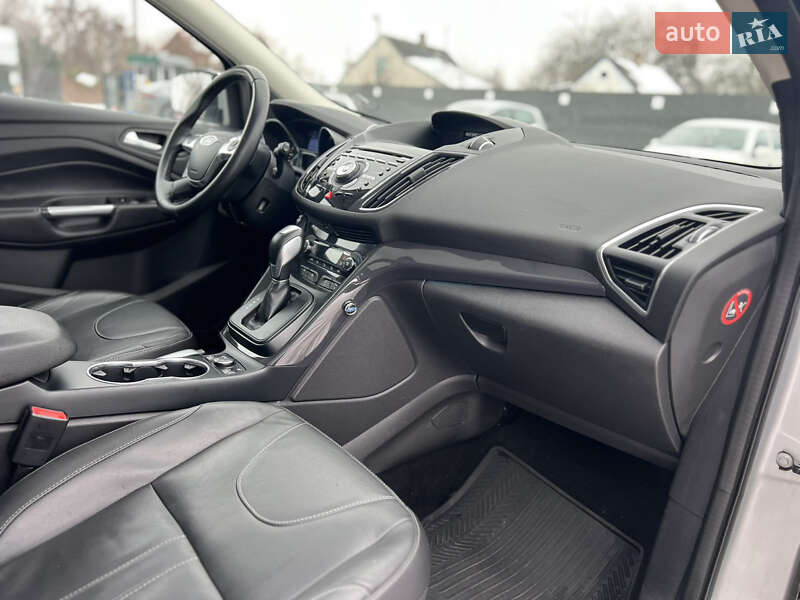 Внедорожник / Кроссовер Ford Kuga 2013 в Луцке