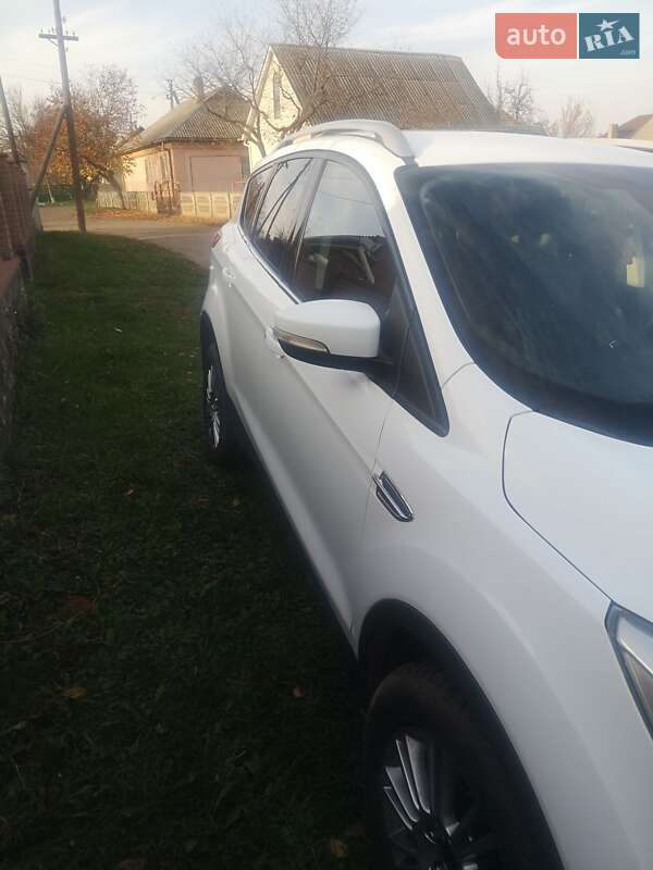 Внедорожник / Кроссовер Ford Kuga 2014 в Смеле