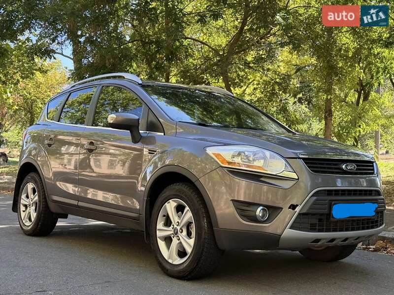 Позашляховик / Кросовер Ford Kuga 2012 в Миколаєві