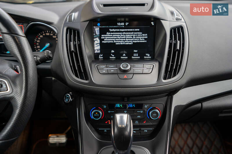 Позашляховик / Кросовер Ford Kuga 2019 в Києві