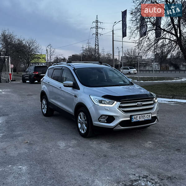 Позашляховик / Кросовер Ford Kuga 2019 в Дніпрі