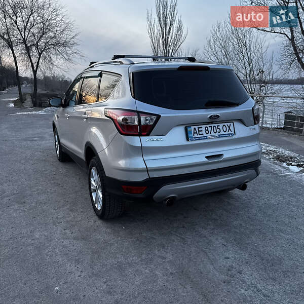 Позашляховик / Кросовер Ford Kuga 2019 в Дніпрі