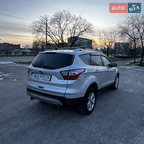 Позашляховик / Кросовер Ford Kuga 2019 в Дніпрі
