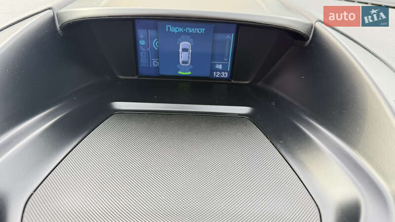 Внедорожник / Кроссовер Ford Kuga 2015 в Луцке