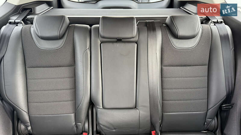 Внедорожник / Кроссовер Ford Kuga 2015 в Луцке