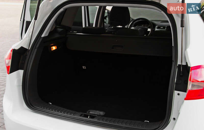 Позашляховик / Кросовер Ford Kuga 2011 в Дніпрі