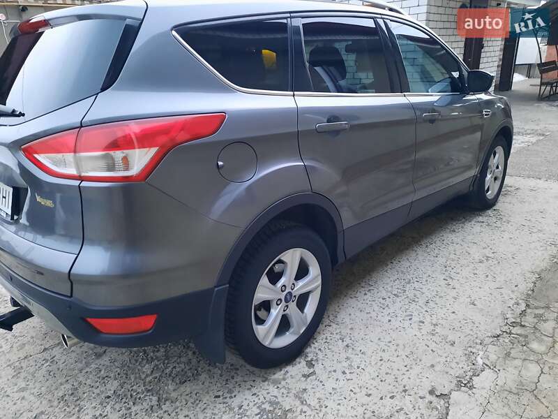 Позашляховик / Кросовер Ford Kuga 2013 в Новомосковську фото 10 Позашляховик / Кросовер Ford Kuga 2013 в Новомосковську