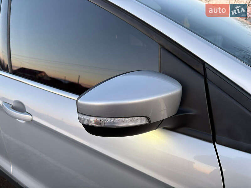 Позашляховик / Кросовер Ford Kuga 2014 в Володимирі