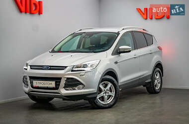 Позашляховик / Кросовер Ford Kuga 2015 в Києві