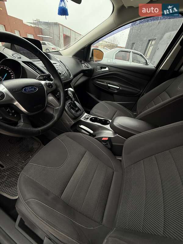 Внедорожник / Кроссовер Ford Kuga 2015 в Сумах фото 17 Внедорожник / Кроссовер Ford Kuga 2015 в Сумах