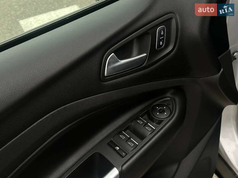 Внедорожник / Кроссовер Ford Kuga 2017 в Одессе фото 17 Внедорожник / Кроссовер Ford Kuga 2017 в Одессе