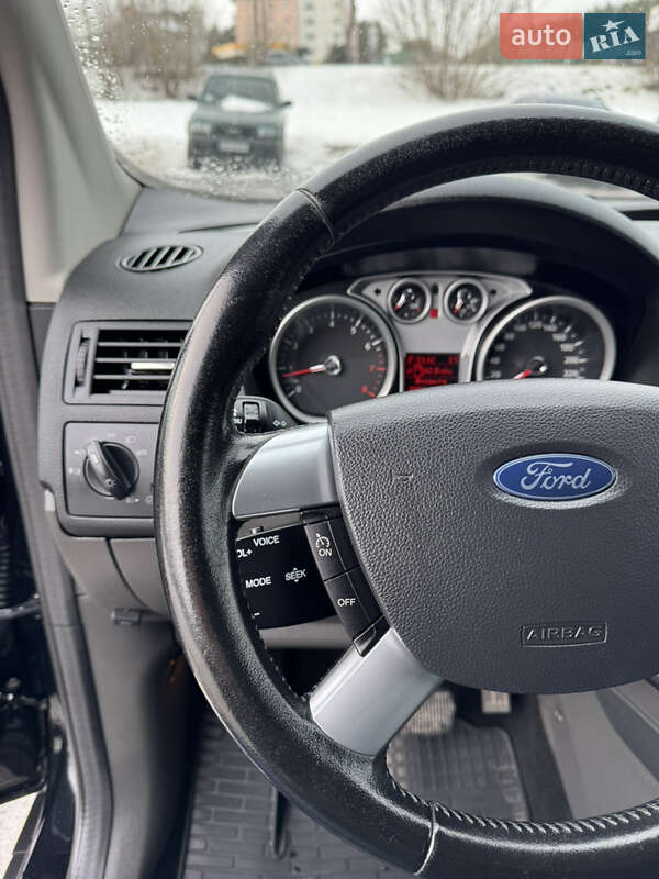 Внедорожник / Кроссовер Ford Kuga 2011 в Киеве
