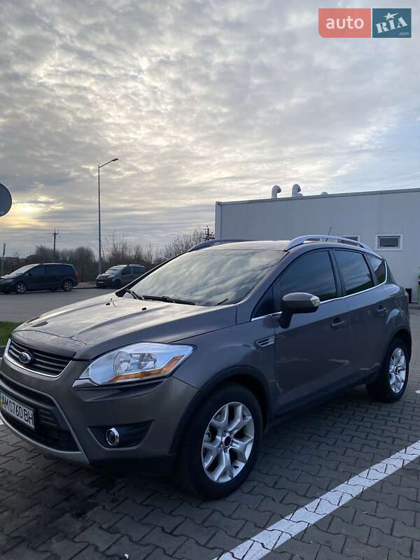 Внедорожник / Кроссовер Ford Kuga 2012 в Житомире
