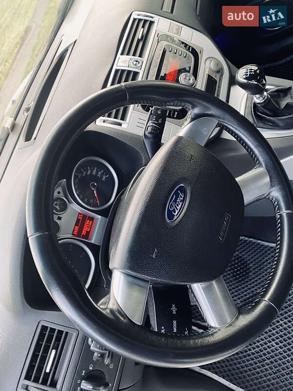 Внедорожник / Кроссовер Ford Kuga 2012 в Житомире