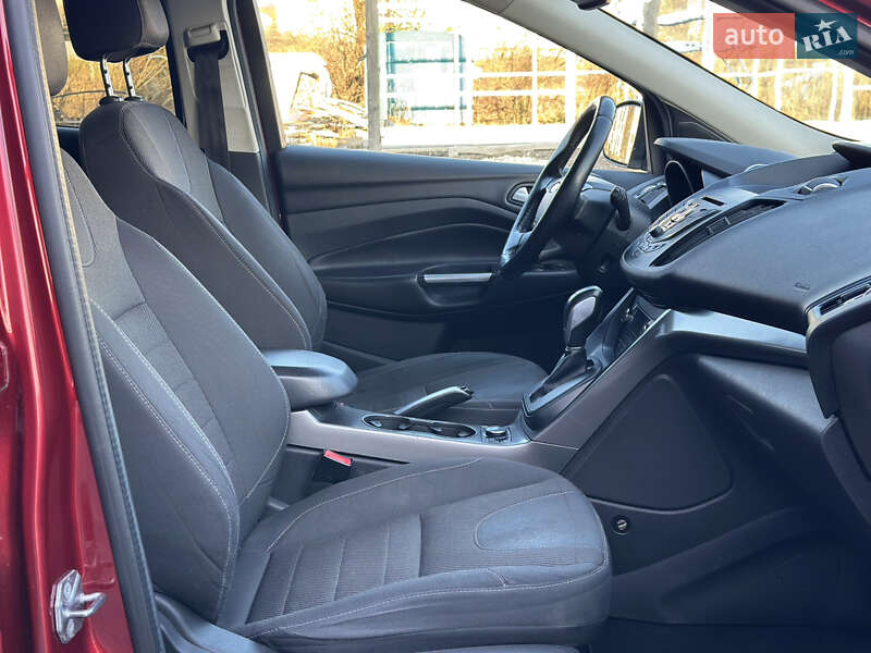 Позашляховик / Кросовер Ford Kuga 2015 в Львові фото 44 Позашляховик / Кросовер Ford Kuga 2015 в Львові