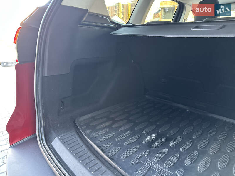 Позашляховик / Кросовер Ford Kuga 2015 в Львові фото 94 Позашляховик / Кросовер Ford Kuga 2015 в Львові