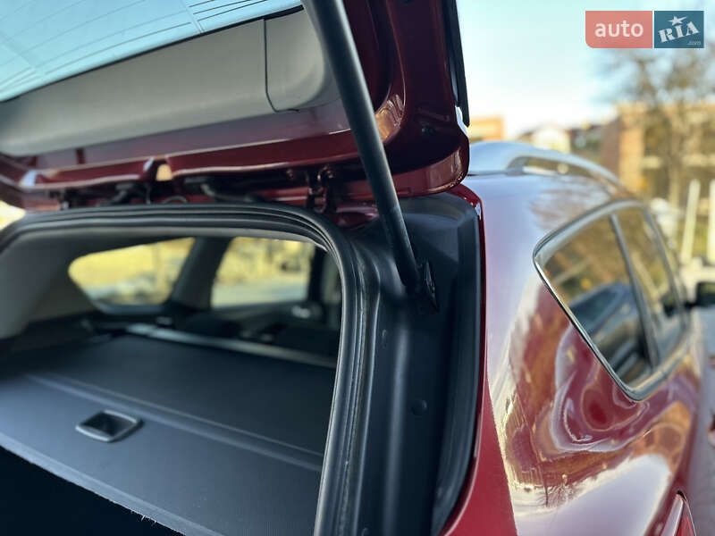 Позашляховик / Кросовер Ford Kuga 2015 в Львові фото 99 Позашляховик / Кросовер Ford Kuga 2015 в Львові