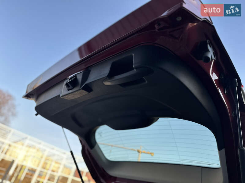 Позашляховик / Кросовер Ford Kuga 2015 в Львові фото 101 Позашляховик / Кросовер Ford Kuga 2015 в Львові