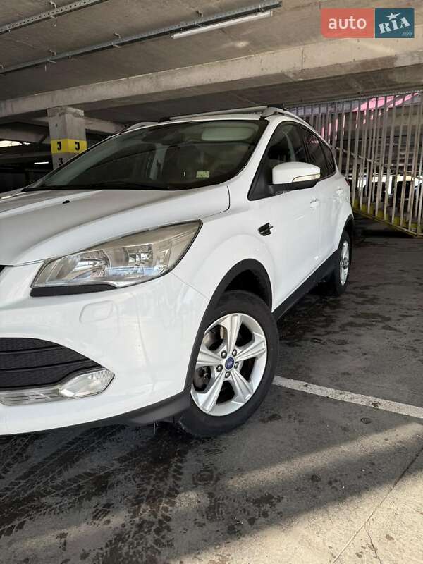 Позашляховик / Кросовер Ford Kuga 2016 в Львові фото 7 Позашляховик / Кросовер Ford Kuga 2016 в Львові