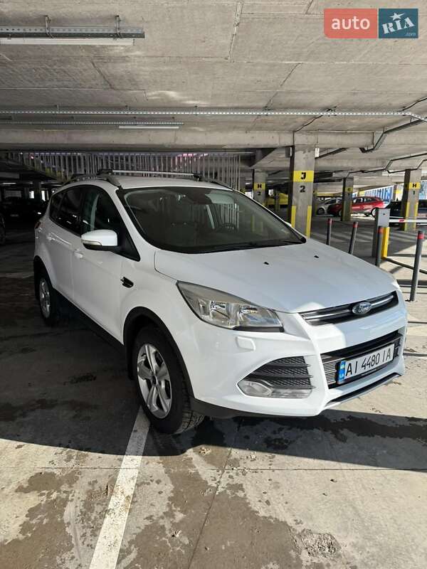 Позашляховик / Кросовер Ford Kuga 2016 в Львові фото Позашляховик / Кросовер Ford Kuga 2016 в Львові