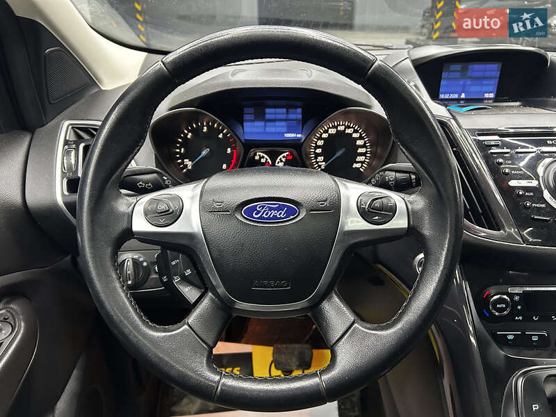 Позашляховик / Кросовер Ford Kuga 2014 в Чернівцях