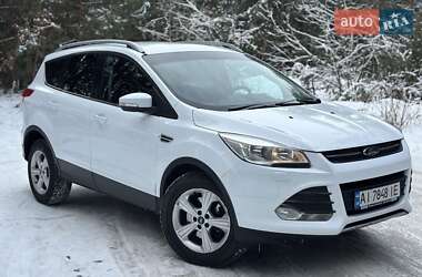 Позашляховик / Кросовер Ford Kuga 2016 в Василькові