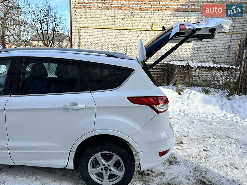 Внедорожник / Кроссовер Ford Kuga 2015 в Львове фото 43 Внедорожник / Кроссовер Ford Kuga 2015 в Львове