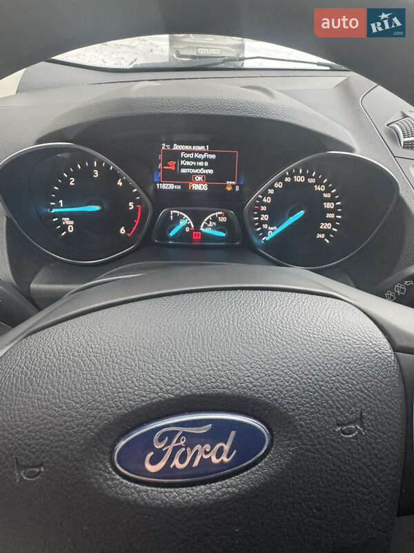 Внедорожник / Кроссовер Ford Kuga 2018 в Харькове