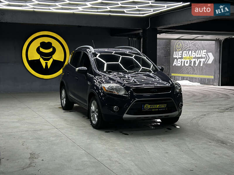 Внедорожник / Кроссовер Ford Kuga 2012 в Черновцах