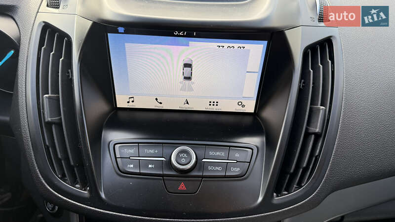 Позашляховик / Кросовер Ford Kuga 2019 в Луцьку