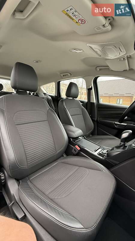 Внедорожник / Кроссовер Ford Kuga 2019 в Бершади