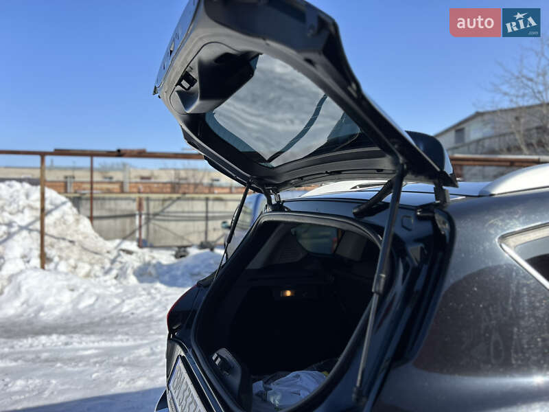 Позашляховик / Кросовер Ford Kuga 2012 в Сумах