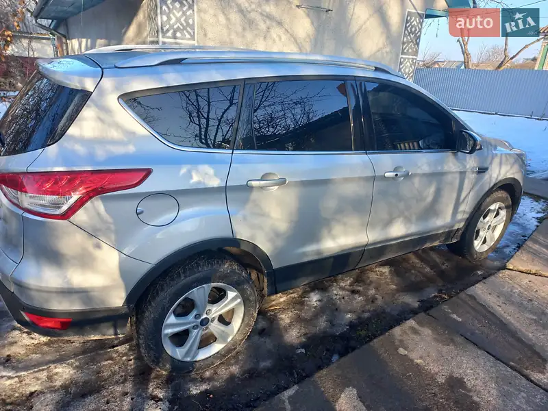 Ford Kuga 2014 VIN WF0AXXWPMAEY45932 фото оголошення 2 з 45