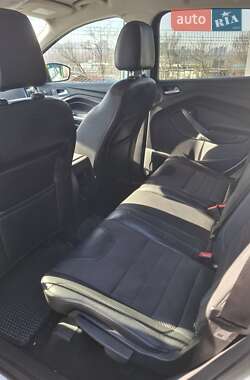 Позашляховик / Кросовер Ford Kuga 2013 в Києві