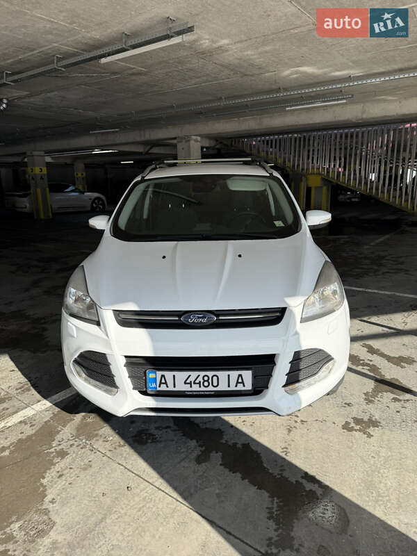 Позашляховик / Кросовер Ford Kuga 2016 в Львові