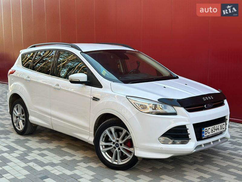 Внедорожник / Кроссовер Ford Kuga 2015 в Львове