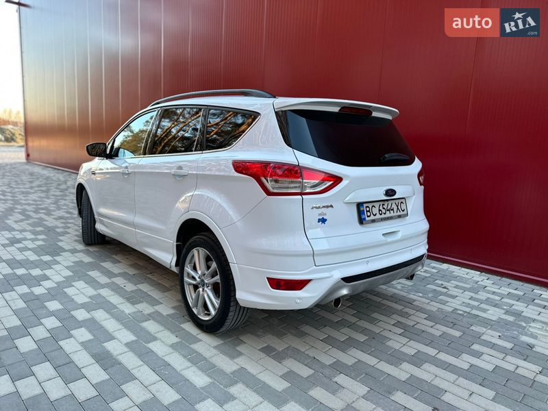 Внедорожник / Кроссовер Ford Kuga 2015 в Львове