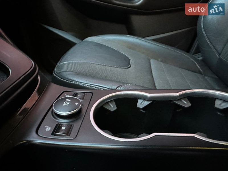 Внедорожник / Кроссовер Ford Kuga 2015 в Львове