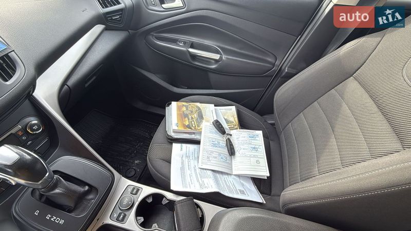 Позашляховик / Кросовер Ford Kuga 2016 в Львові