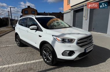 Позашляховик / Кросовер Ford Kuga 2016 в Вінниці